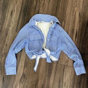 ZARA Cropped button up shirt